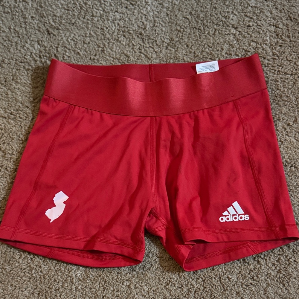 Adidas Women's Bold Tech Fit Vollyball 3in shorts